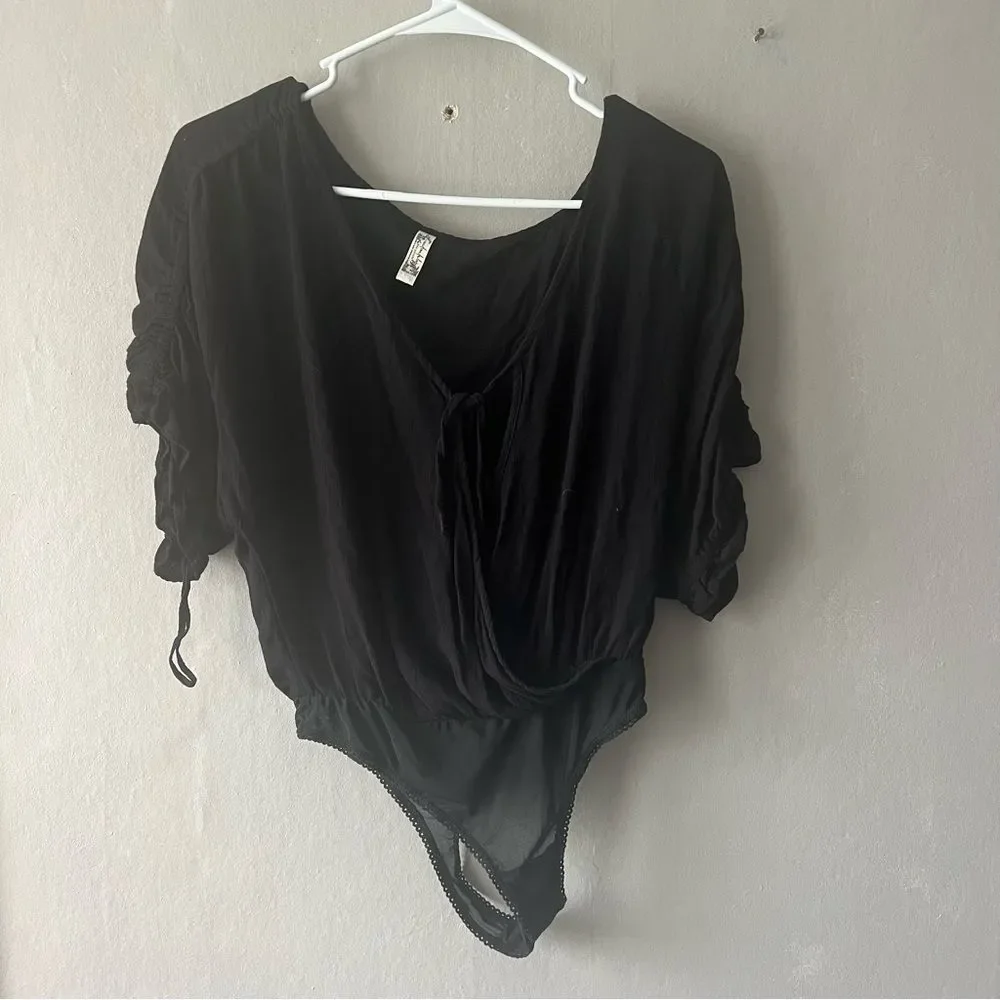 Free People Black Cleo Tie Front Flowy Bodysuit Size XS